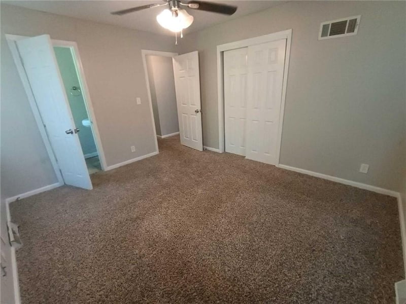 7520 E 75th St, Kansas City, MO 64138