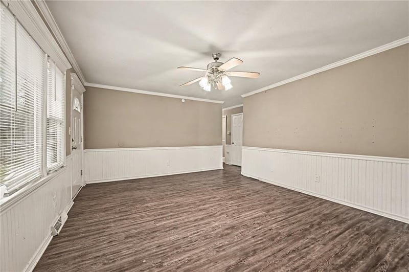 2425 S Lees Summit Rd, Independence, MO 64055