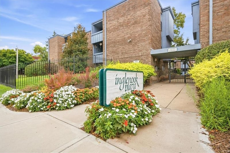 4056 Warwick Blvd #6, Kansas City, MO 64111