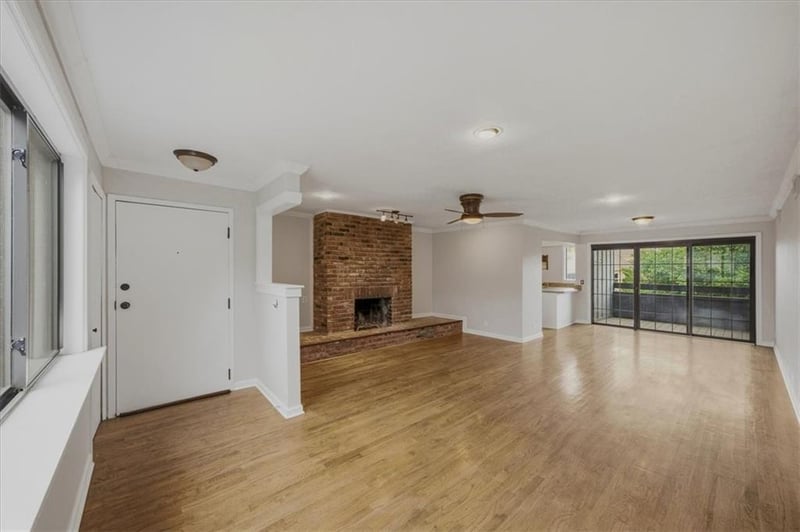 4056 Warwick Blvd #6, Kansas City, MO 64111