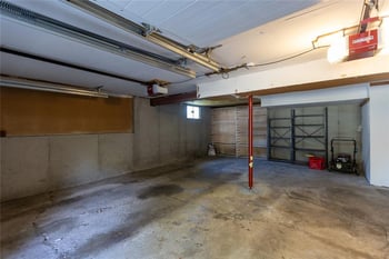 1629 NE 97th St, Kansas City, MO 64155