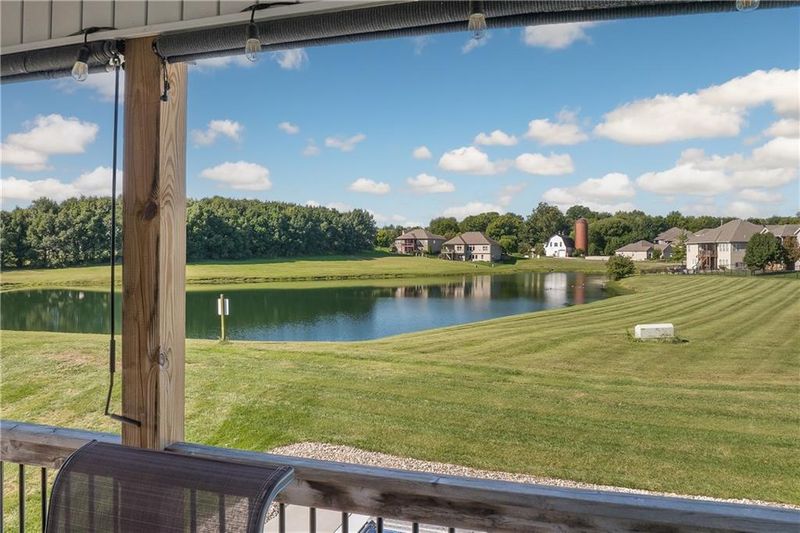 4210 Lake Crest Ct, St Joseph, MO 64505