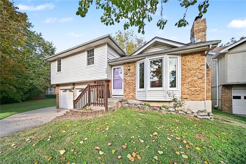 726 Trant St, Edwardsville, KS 66111