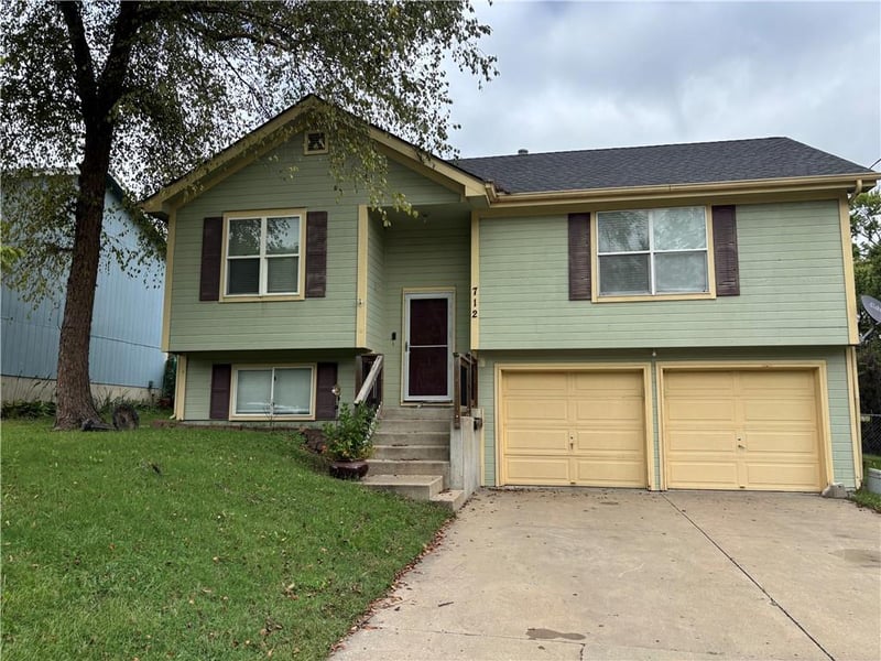 712 Rees St, Leavenworth, KS 66048