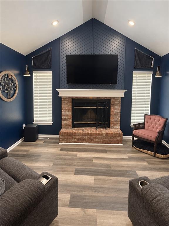 2121 NW Hidden Pointe Ct, Blue Springs, MO 64015