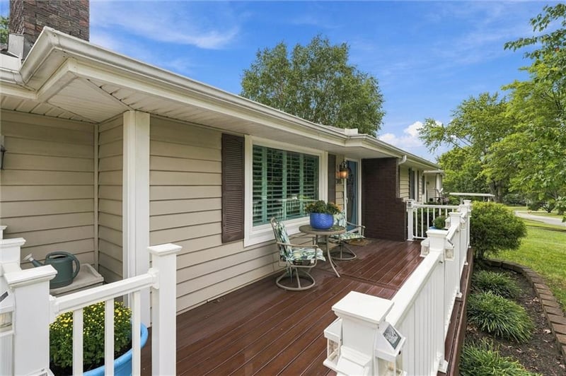 303 SW Marion Ln, Lee's Summit, MO 64081
