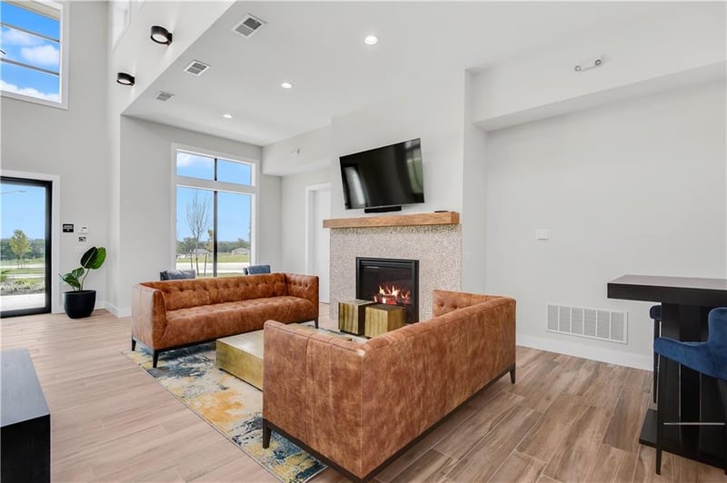 13002 W 174th Ter, Overland Park, KS 66221