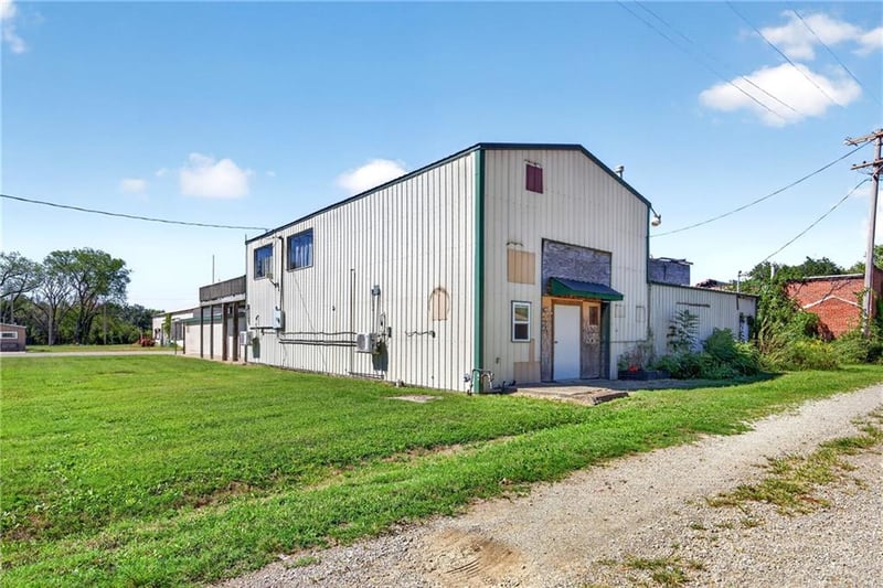315 N Main St, Scammon, KS 66773