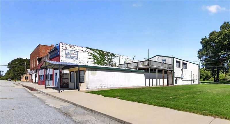 315 N Main St, Scammon, KS 66773