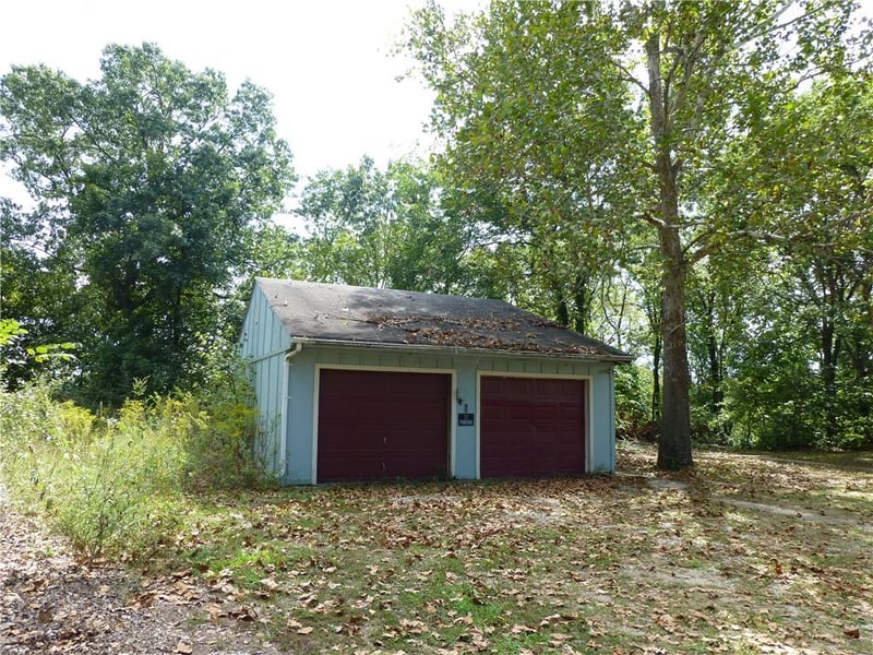 731-733 Sw 13 Hw, Warrensburg, MO 64093