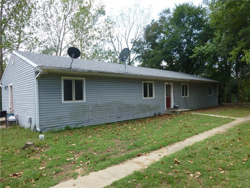 731-733 Sw 13 Hw, Warrensburg, MO 64093