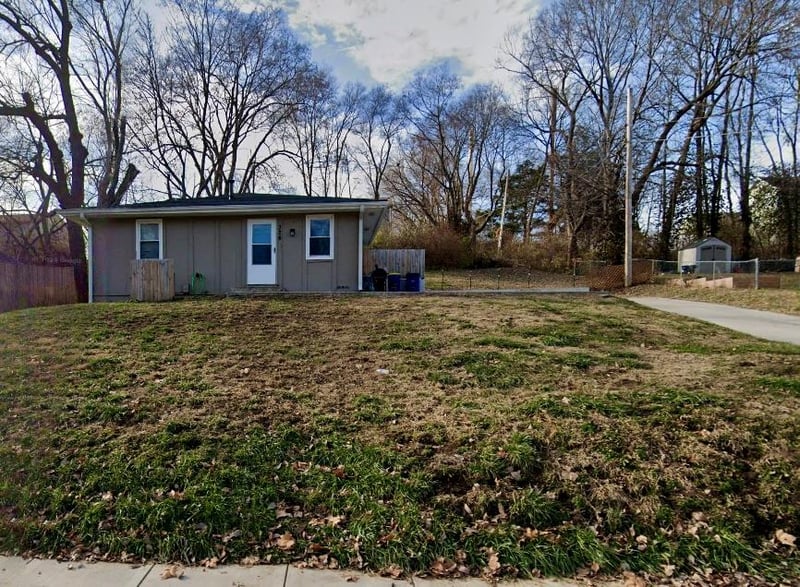 326 N Morse Ave, Liberty, MO 64068