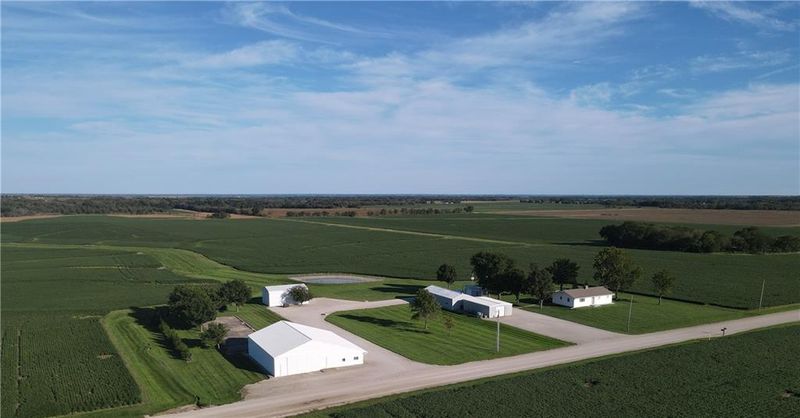 31356 NW Barton Rd, Garnett, KS 66032