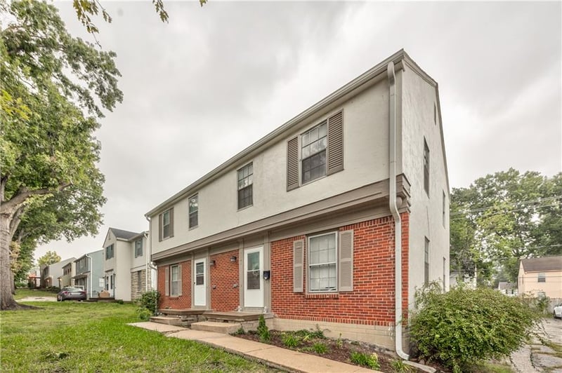 7539 State Line Rd, Kansas City, MO 64114