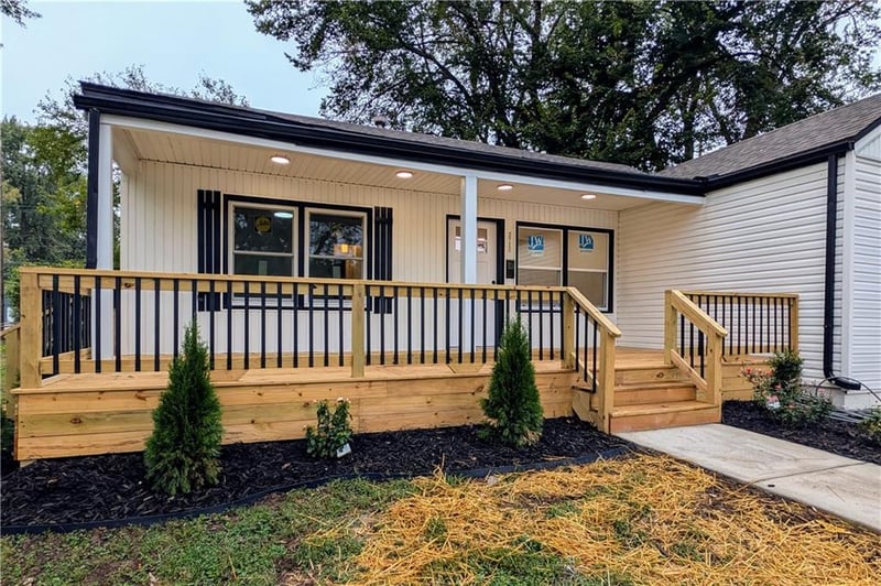 2720 N 33rd St, Kansas City, KS 66104