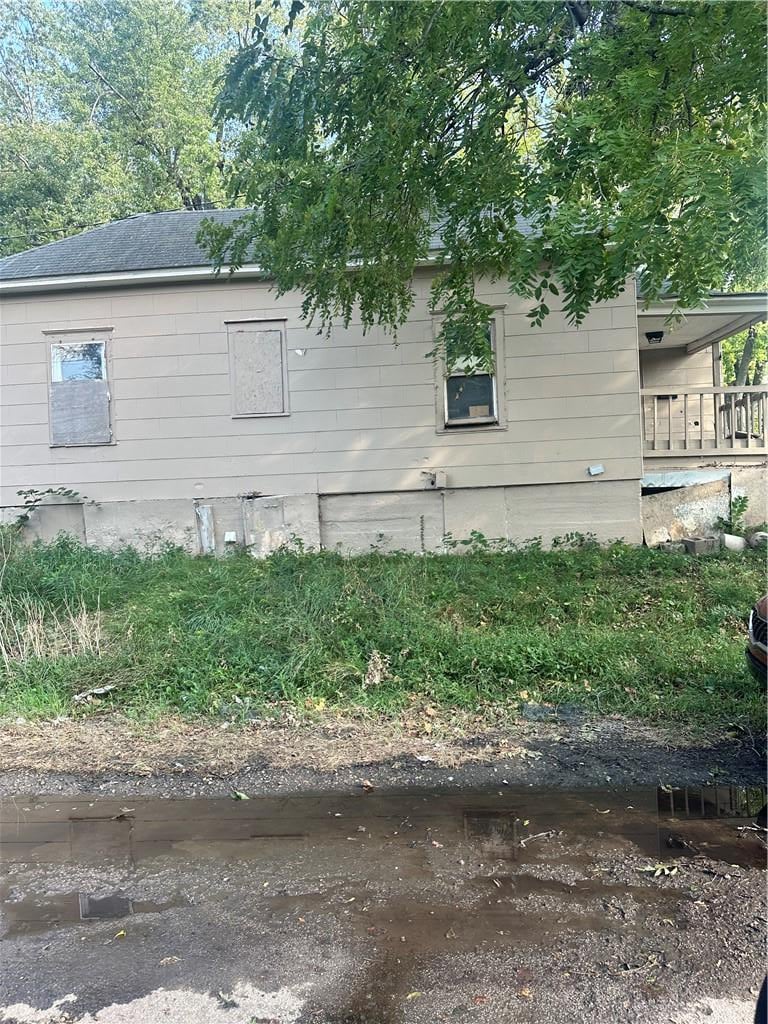 525 Blue Ridge Blvd, Kansas City, MO 64125