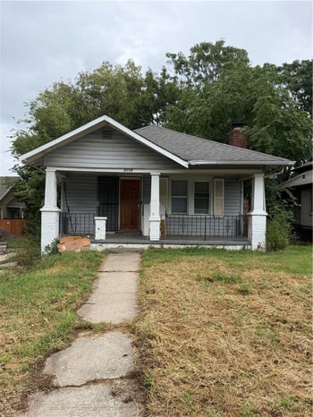 2110 E 69th St, Kansas City, MO 64132