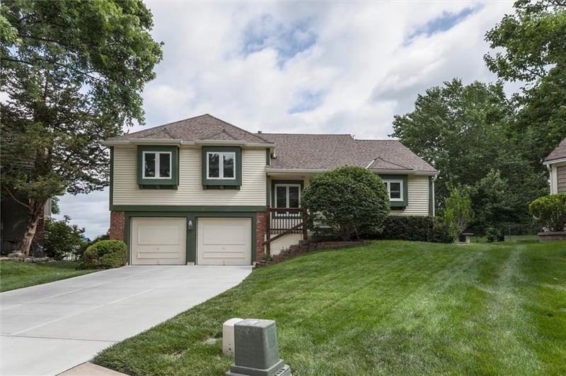 8001 Cottonwood St, Lenexa, KS 66215