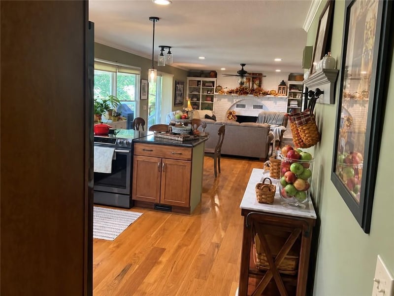 711 W Fairway Dr, Plattsburg, MO 64477