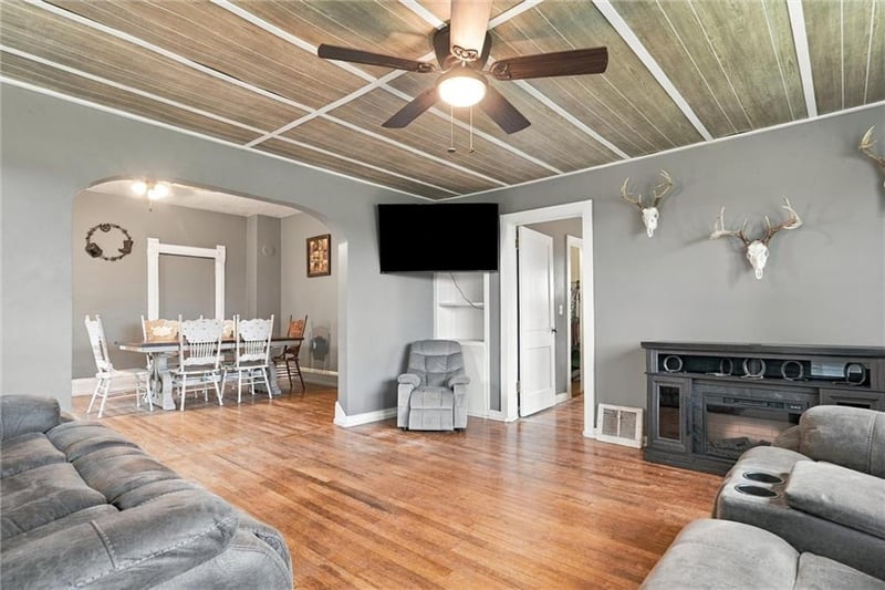 7848 Osage Rd, Atchison, KS 66002
