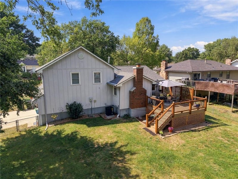 3023 Bryn Mawr Dr, Independence, MO 64057