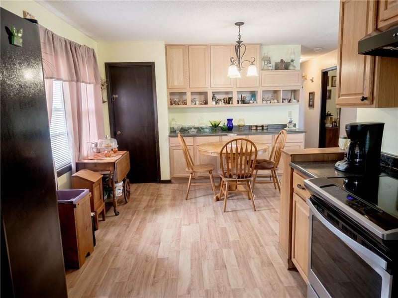 22829 Sommerset Pl, Mercer, MO 64661