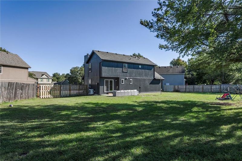 459 N Cherry St, Gardner, KS 66030