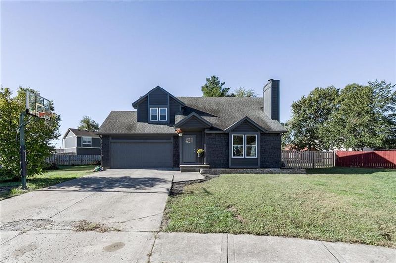 459 N Cherry St, Gardner, KS 66030