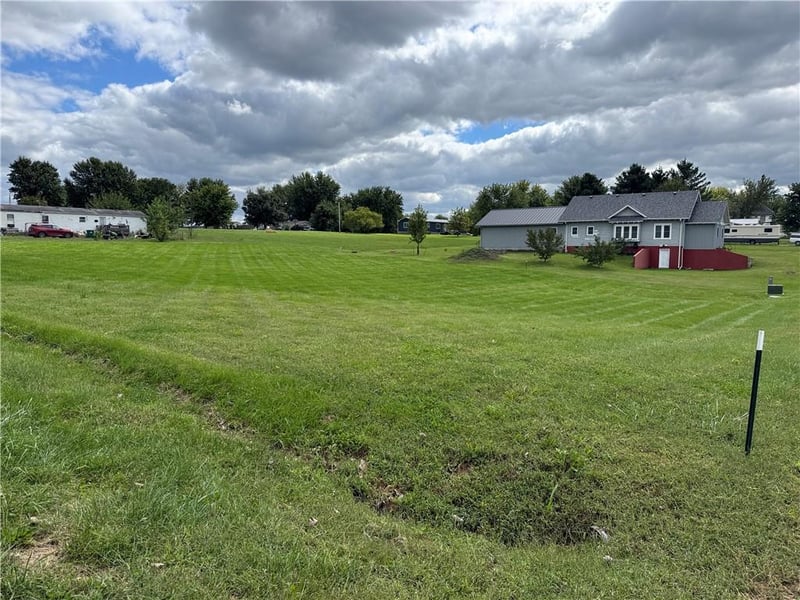 200 Oak St, Pattonsburg, MO 64670