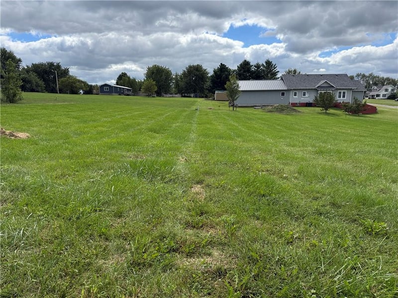 204 Oak St, Pattonsburg, MO 64670
