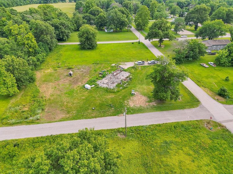 302 E Oak St, Weir, KS 66781