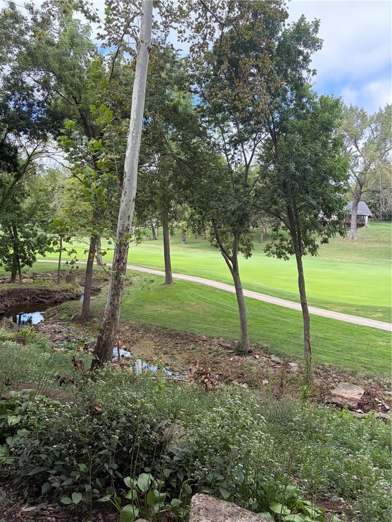 12637 Pawnee Ln, Leawood, KS 66209