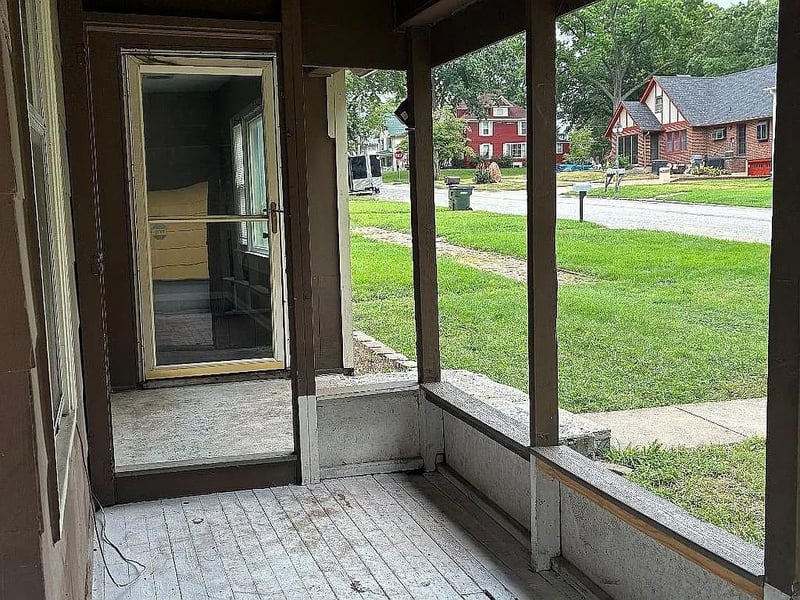 316 Vine St, Leavenworth, KS 66048