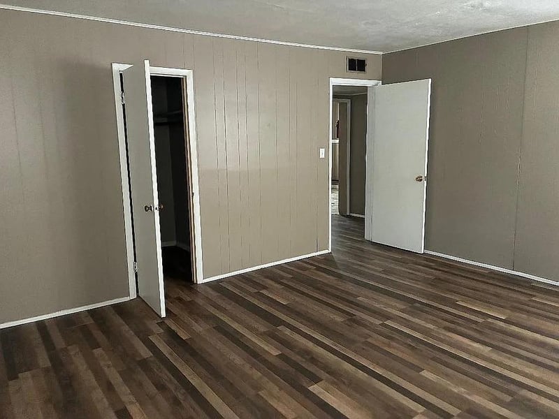 316 Vine St, Leavenworth, KS 66048