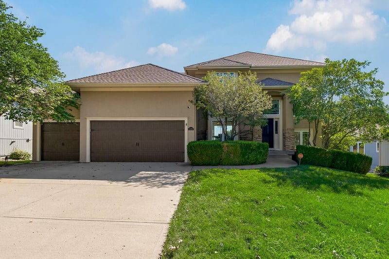 10411 N Euclid Ave, Kansas City, MO 64155