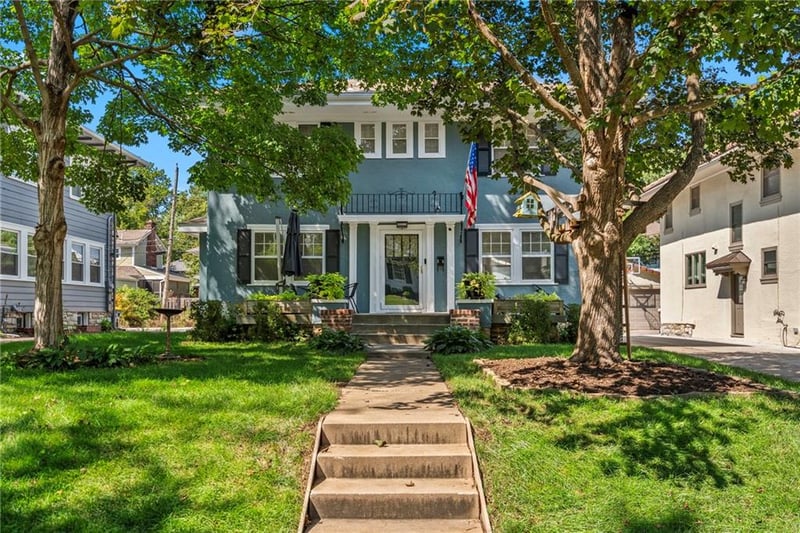 620 W 60th Ter, Kansas City, MO 64112