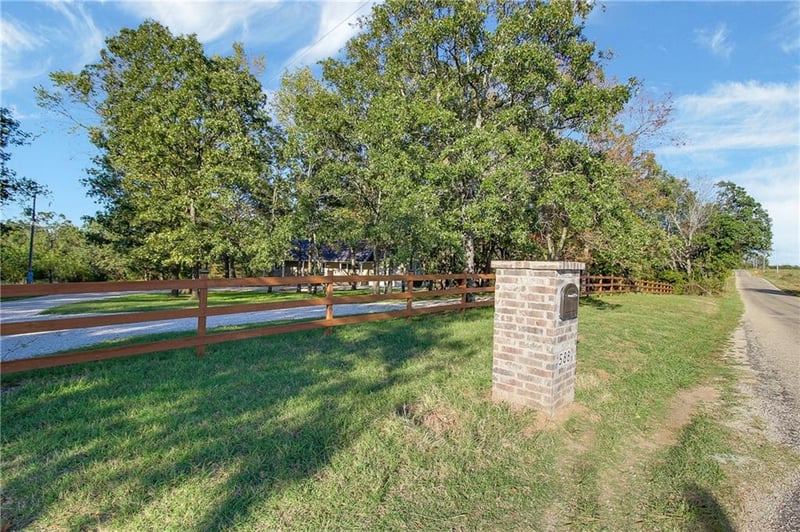 588 21500 Rd, Cherryvale, KS 67335