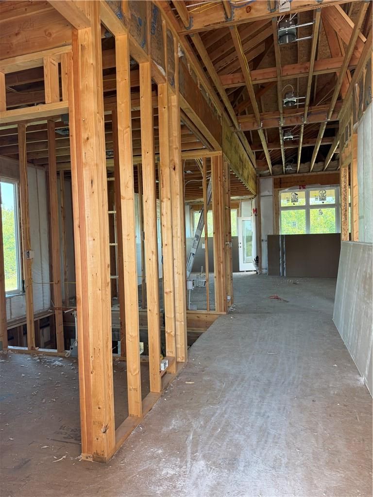 833 Reed Dr, Raymore, MO 64083