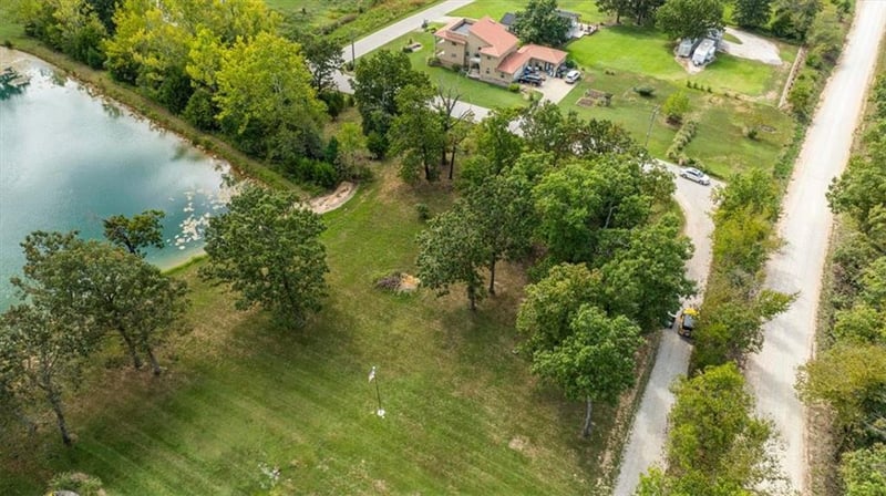 119 Sydney Ln, Gravois Mills, MO 65037