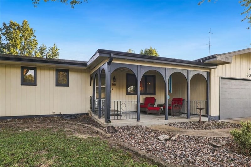 805 Ann Ave, Harrisonville, MO 64701