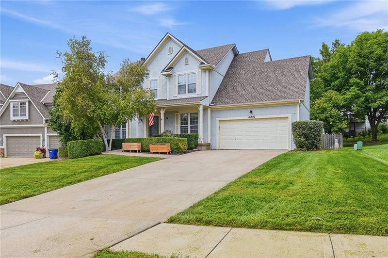 16522 W 81st St, Lenexa, KS 66219