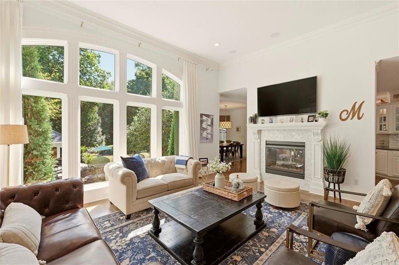 8447 Summit St, Lenexa, KS 66215