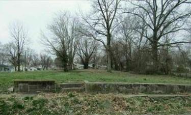 309 E Royle St, Richmond, MO 64085