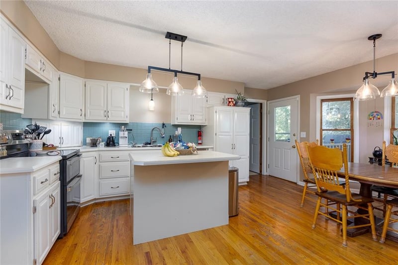 3508 N Park Ave, Kansas City, MO 64116