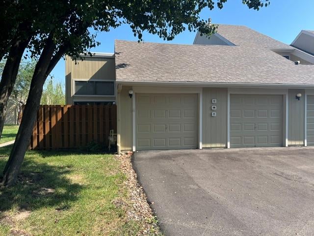 808 E 121st Ter, Kansas City, MO 64146