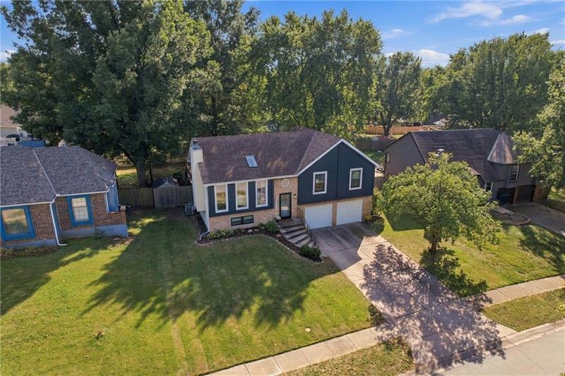 15731 W 146th St, Olathe, KS 66062