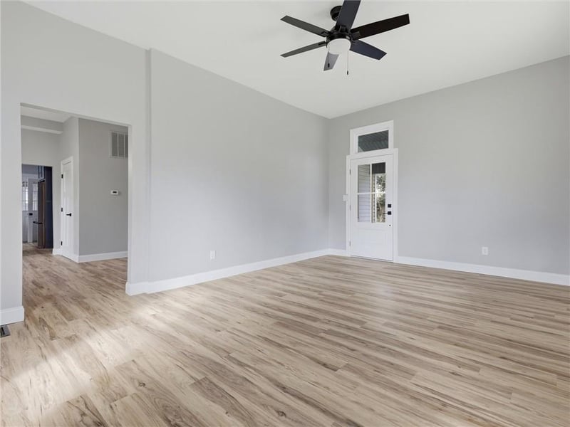 304 South Elm St, Norborne, MO 64668