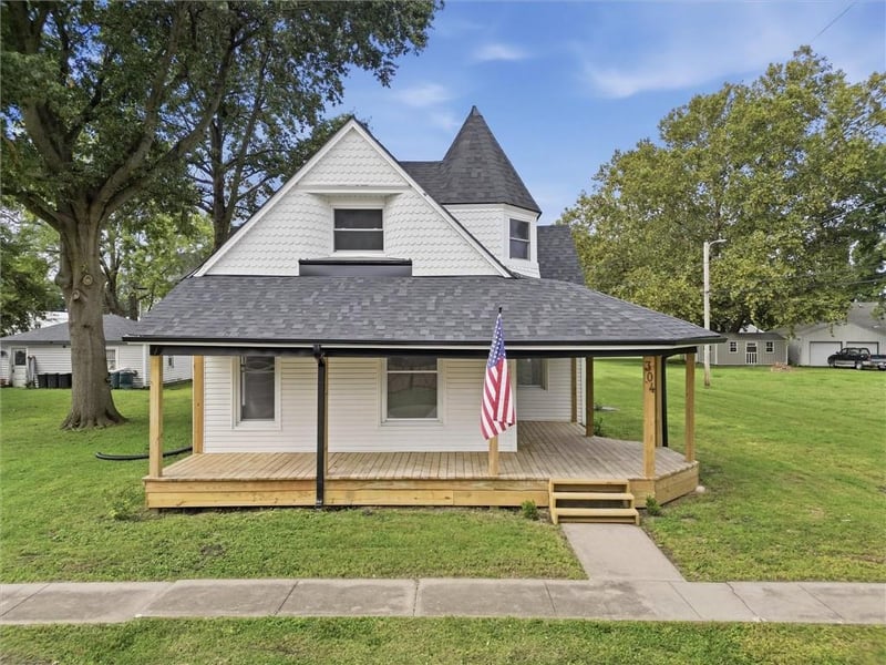 304 South Elm St, Norborne, MO 64668