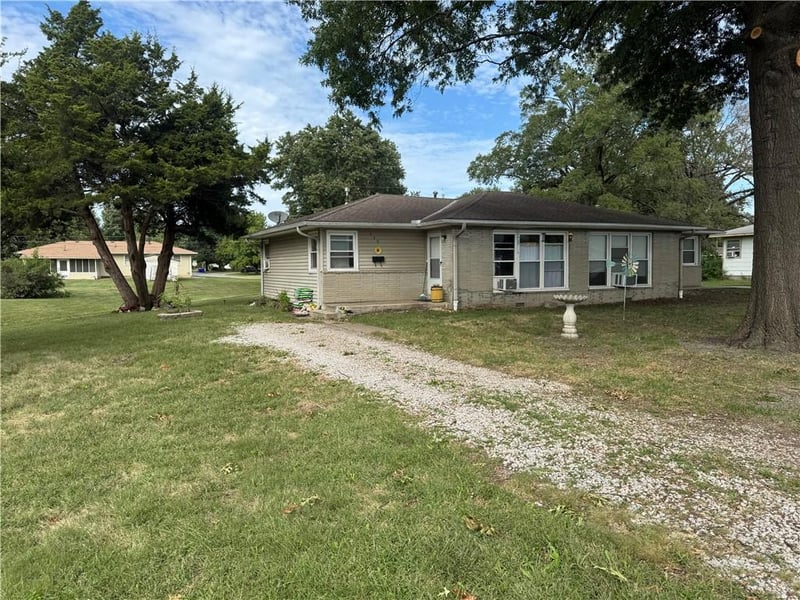 430 and 432 Shawnee St, Gardner, KS 66030