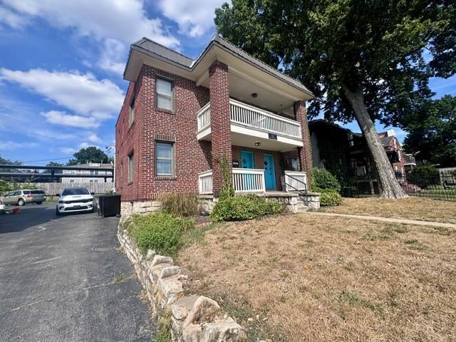 612 W 40 St, Kansas City, MO 64111
